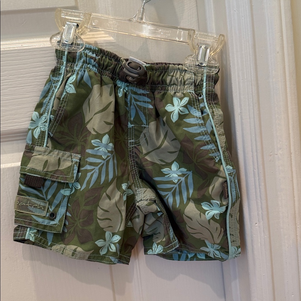 Pumpkin Patch Olive Leaf Print Shorts